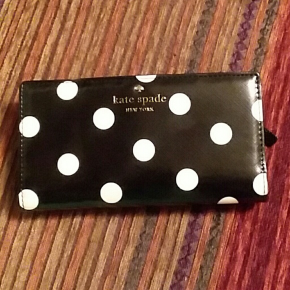 kate spade Handbags - Kate Spade Wallet!!!!